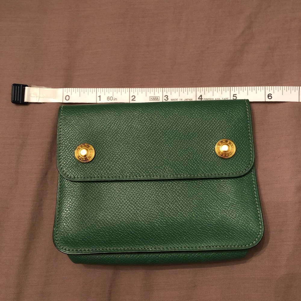 Hermés pouch